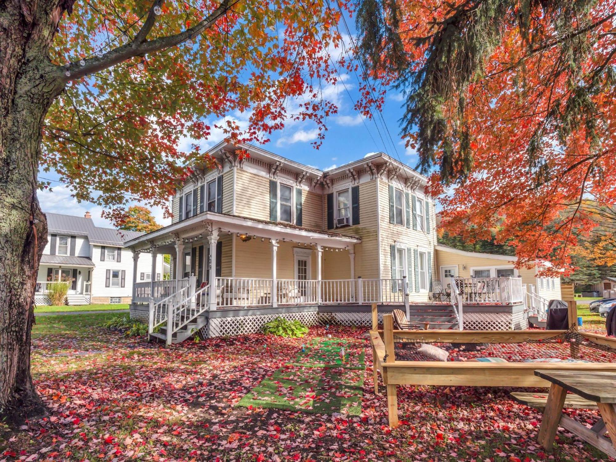 The Kelly House - 4 Bedroom Historic Lodge - Downtown Ellicottville Ngoại thất bức ảnh