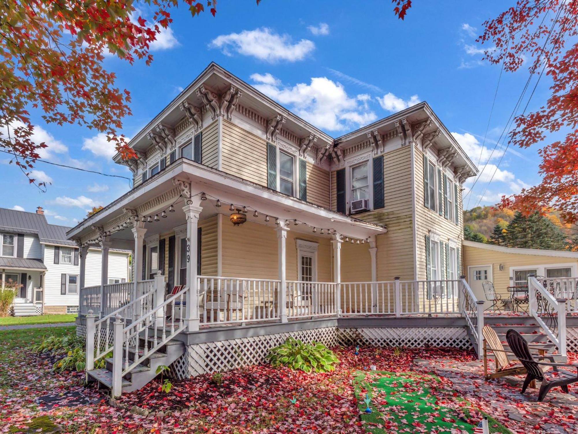 The Kelly House - 4 Bedroom Historic Lodge - Downtown Ellicottville Ngoại thất bức ảnh