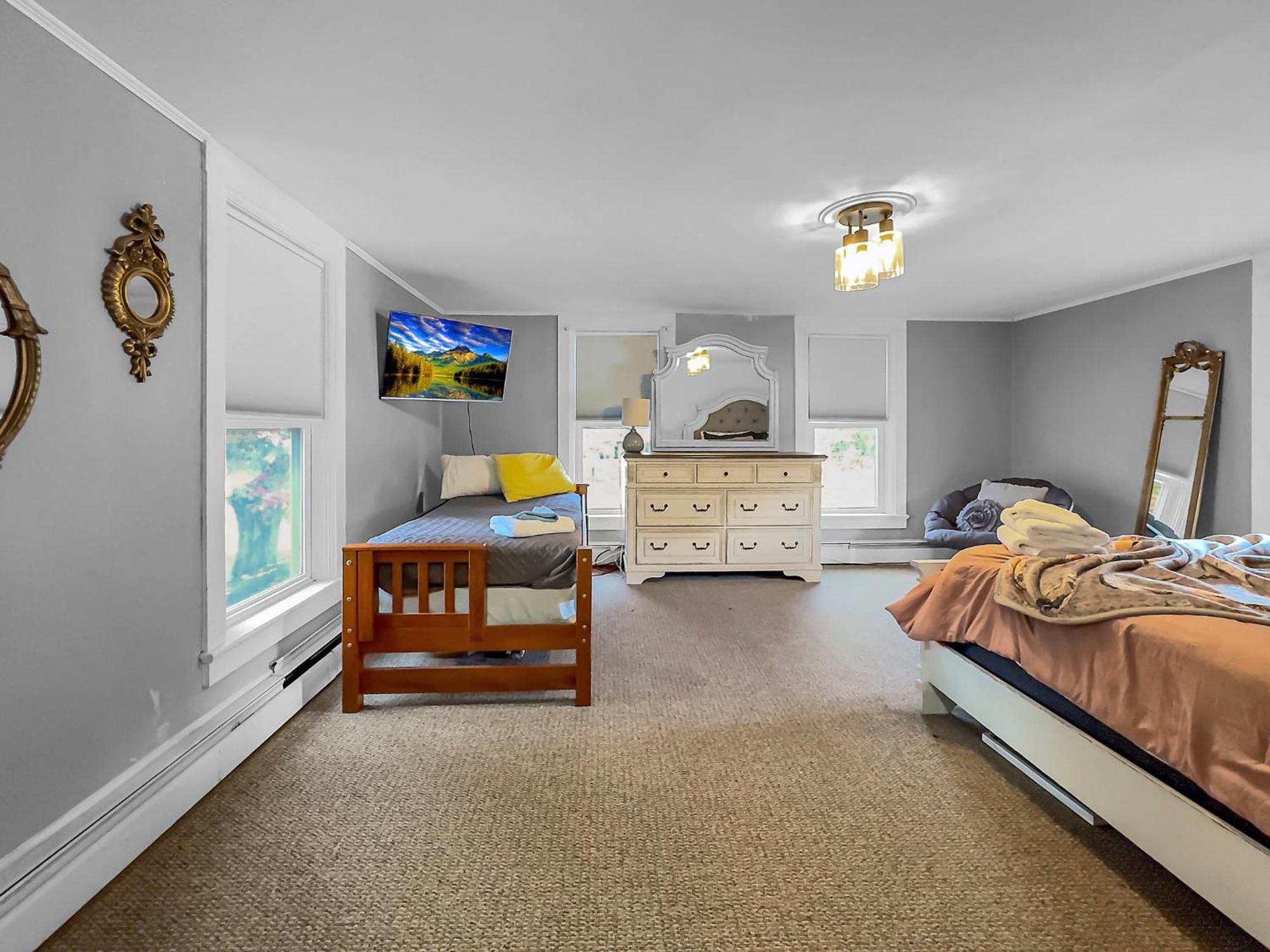 The Kelly House - 4 Bedroom Historic Lodge - Downtown Ellicottville Ngoại thất bức ảnh